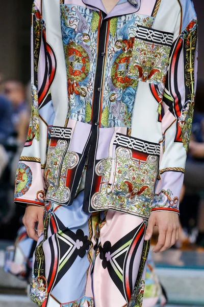Look 65